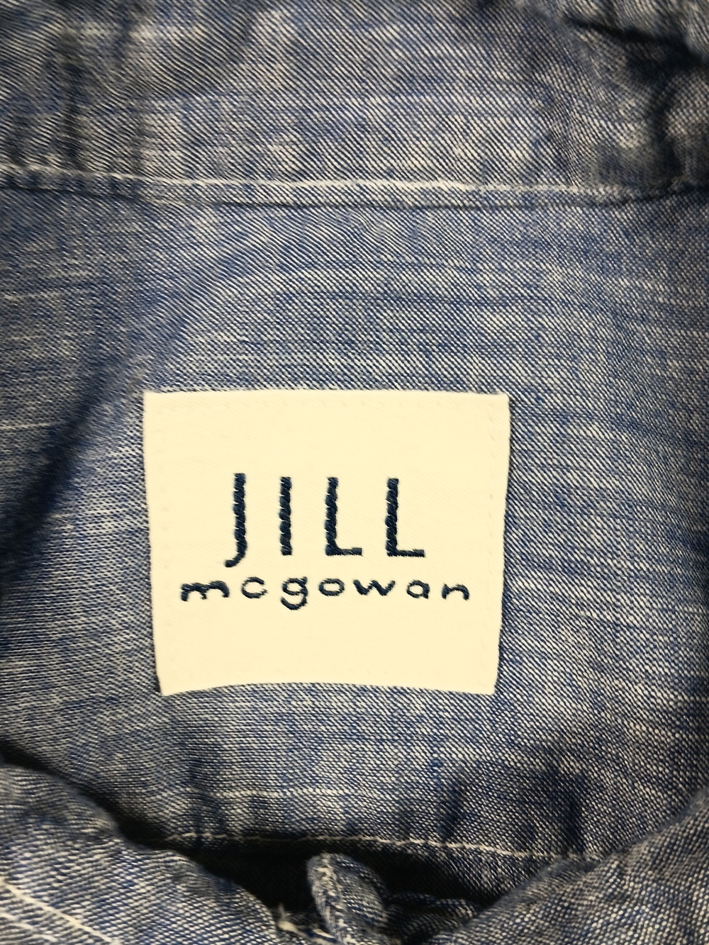 Jill McGowan Top Womens Small Blue Kacey Shirt Chambray Slim Cut  Preppy - Picture 2 of 8